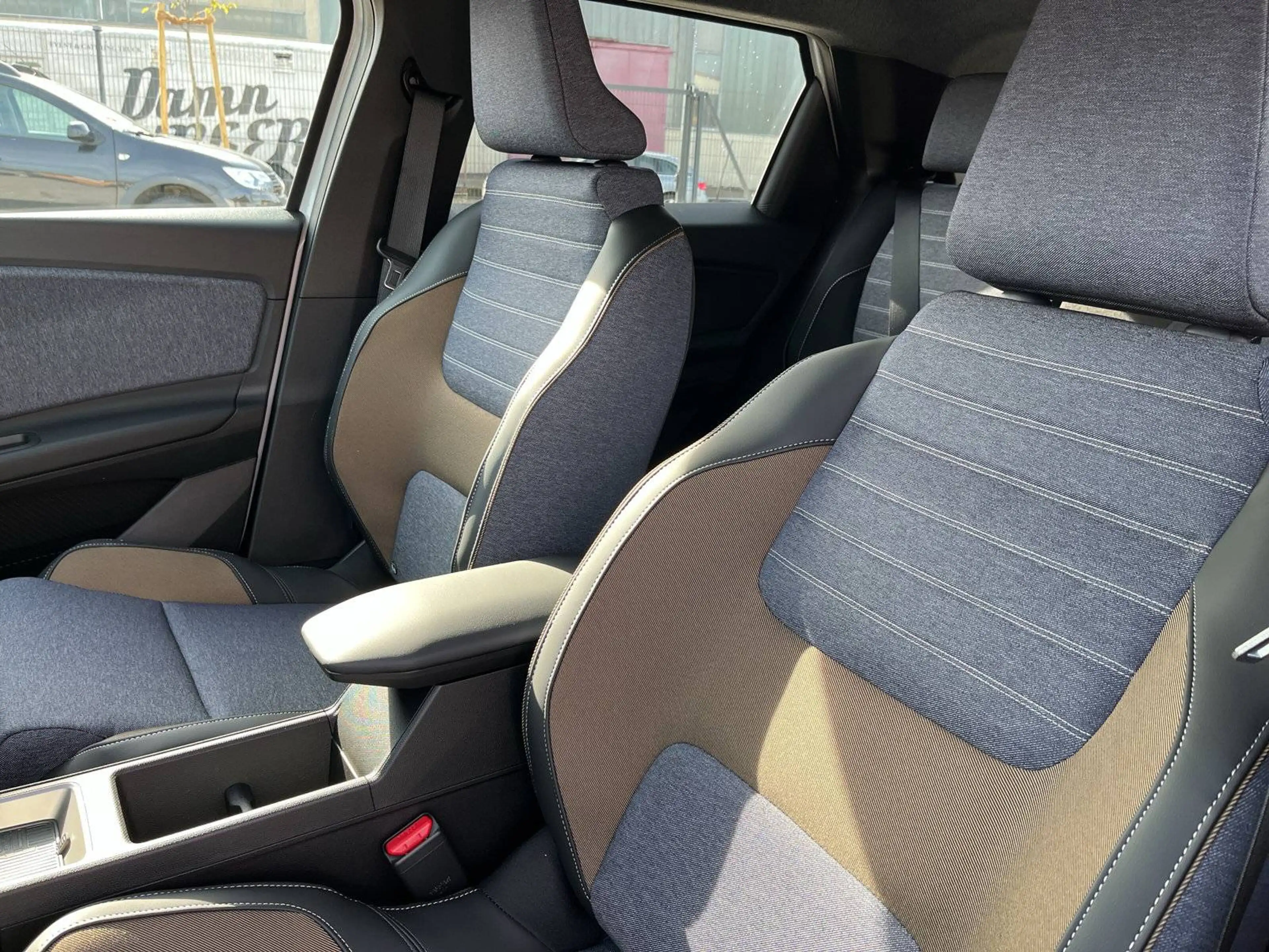 Renault R 5 R 5 Electric E-Tech Techno 150 Comfort Range — photo 10