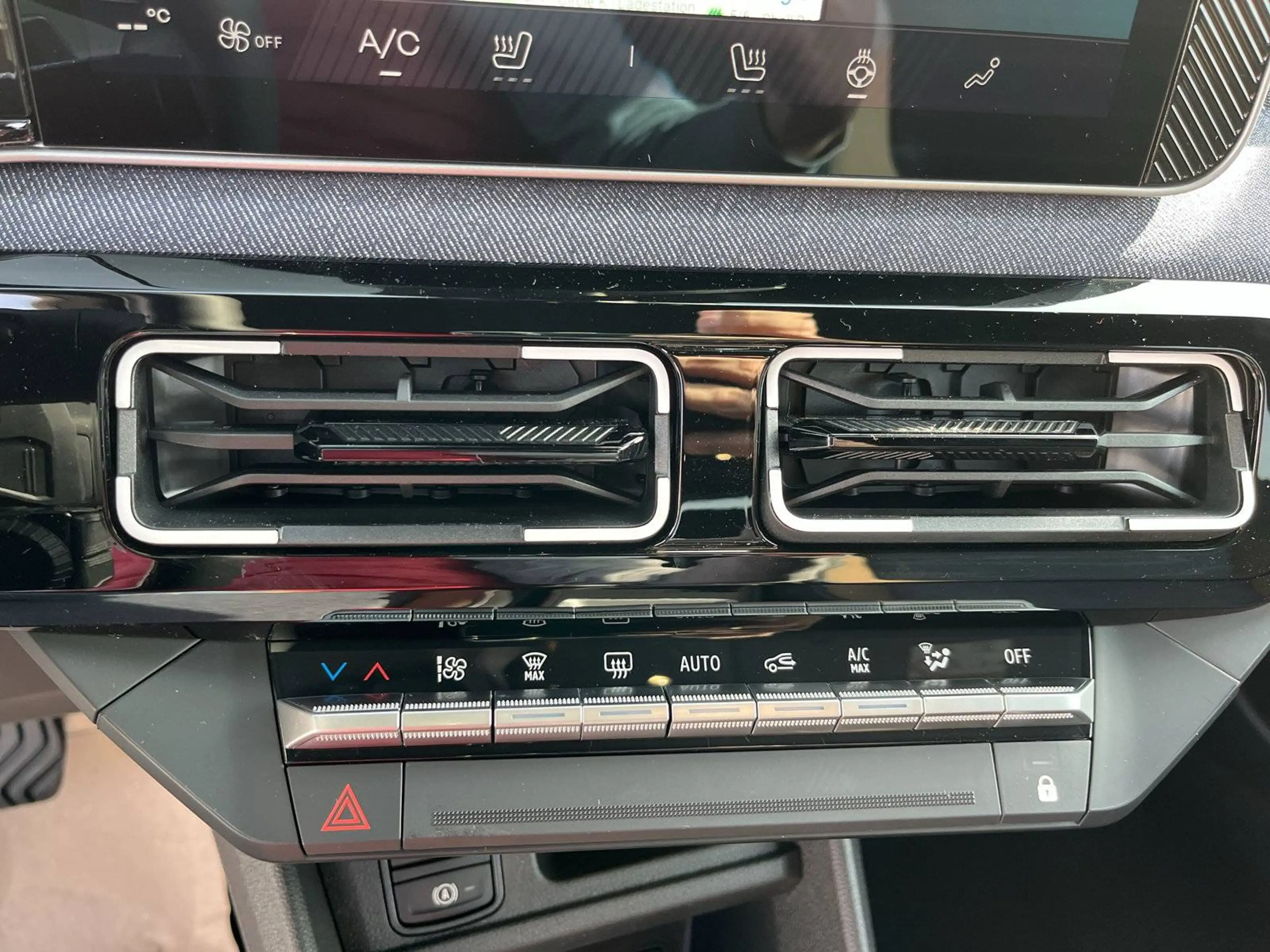 Renault R 5 R 5 Electric E-Tech Techno 150 Comfort Range — photo 12