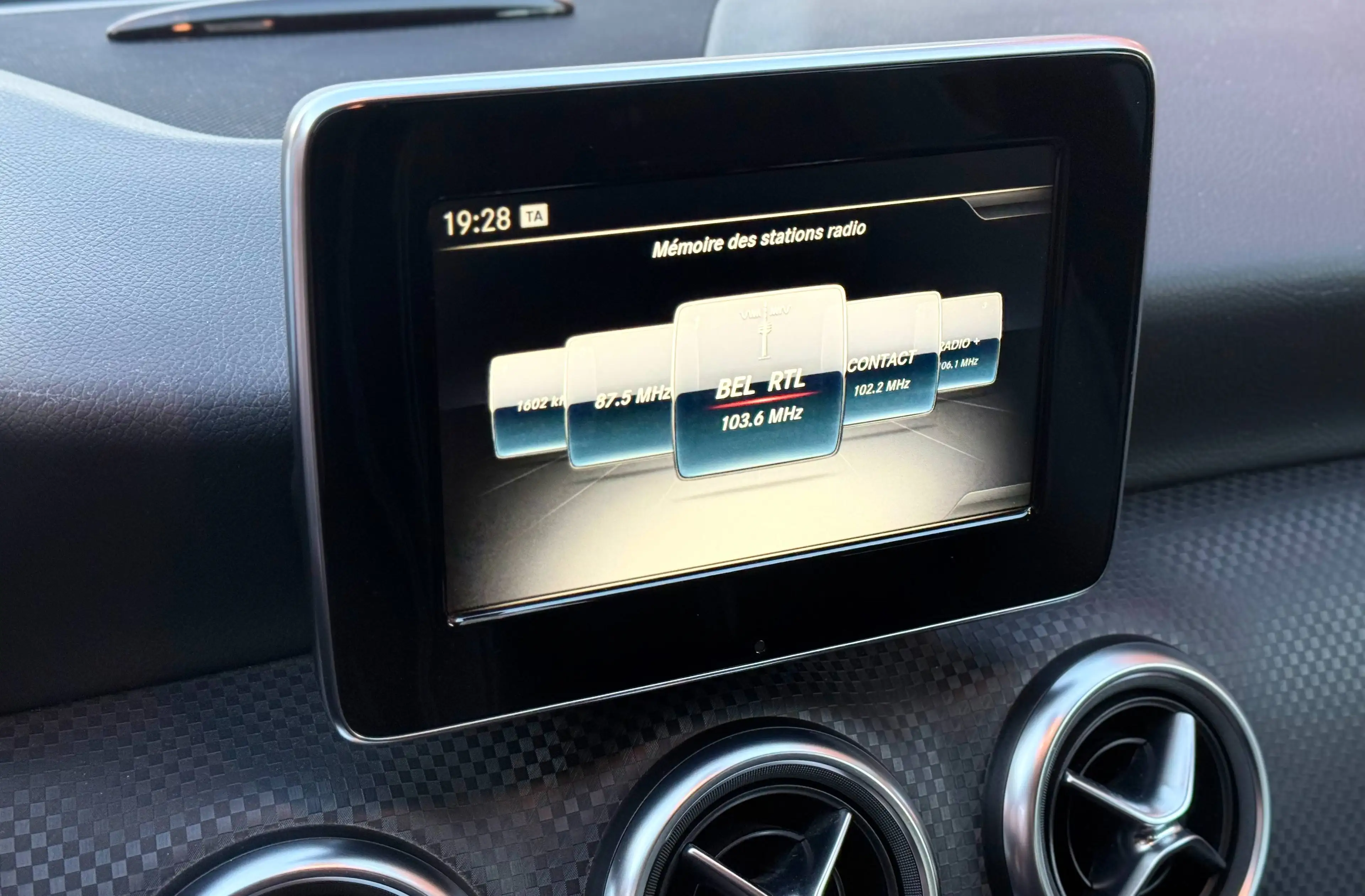 Mercedes-Benz A 180 d *AUTOMATIQUE*GPS*LED*CRUISE*GARANTIE 12MOIS — photo 16