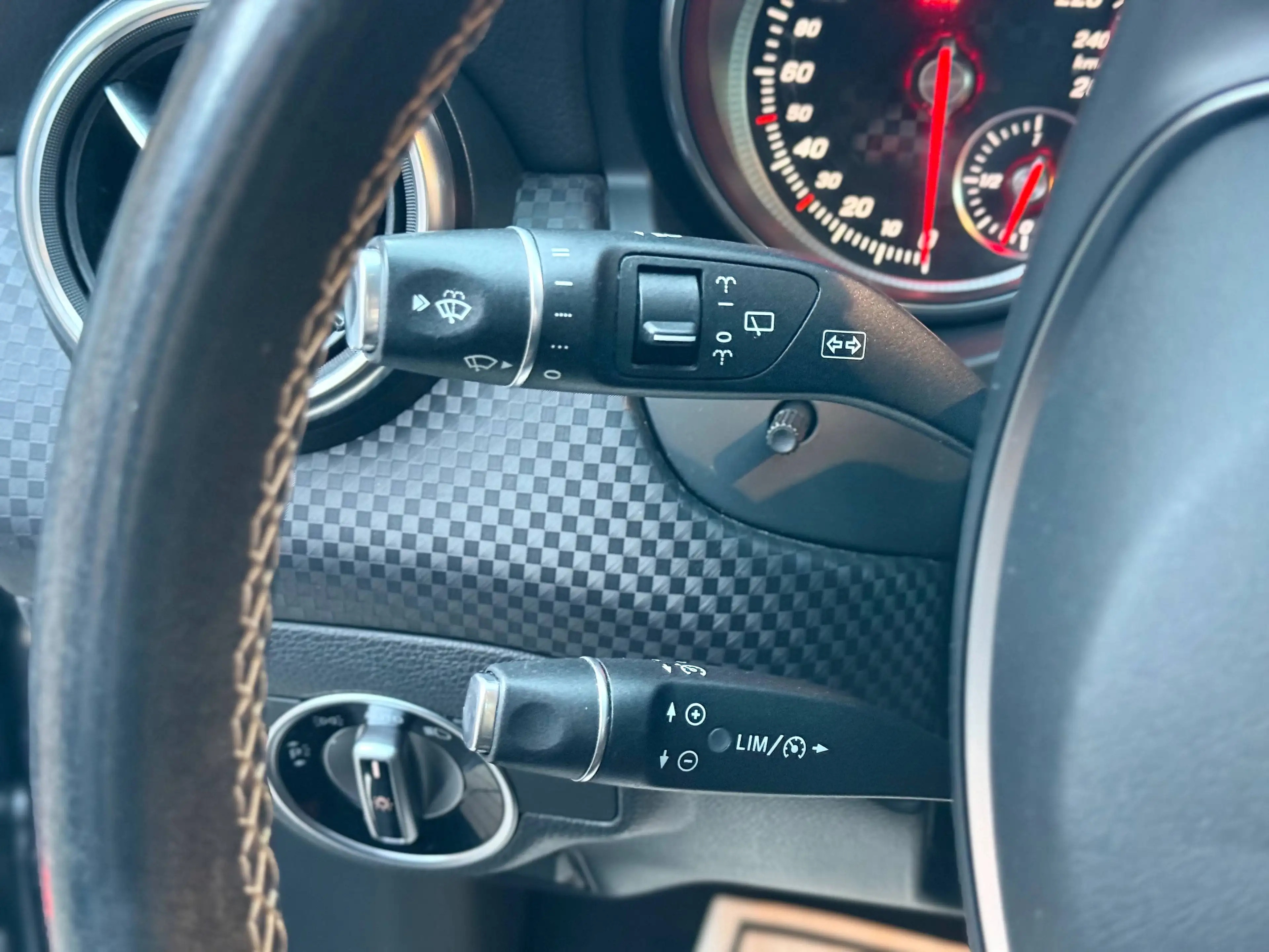 Mercedes-Benz A 180 d *AUTOMATIQUE*GPS*LED*CRUISE*GARANTIE 12MOIS — photo 22