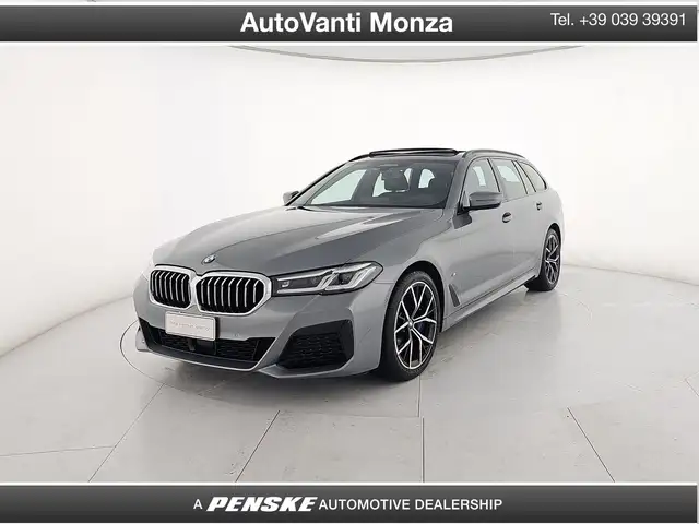 BMW 540 540i Touring mhev 48V xdrive Msport auto