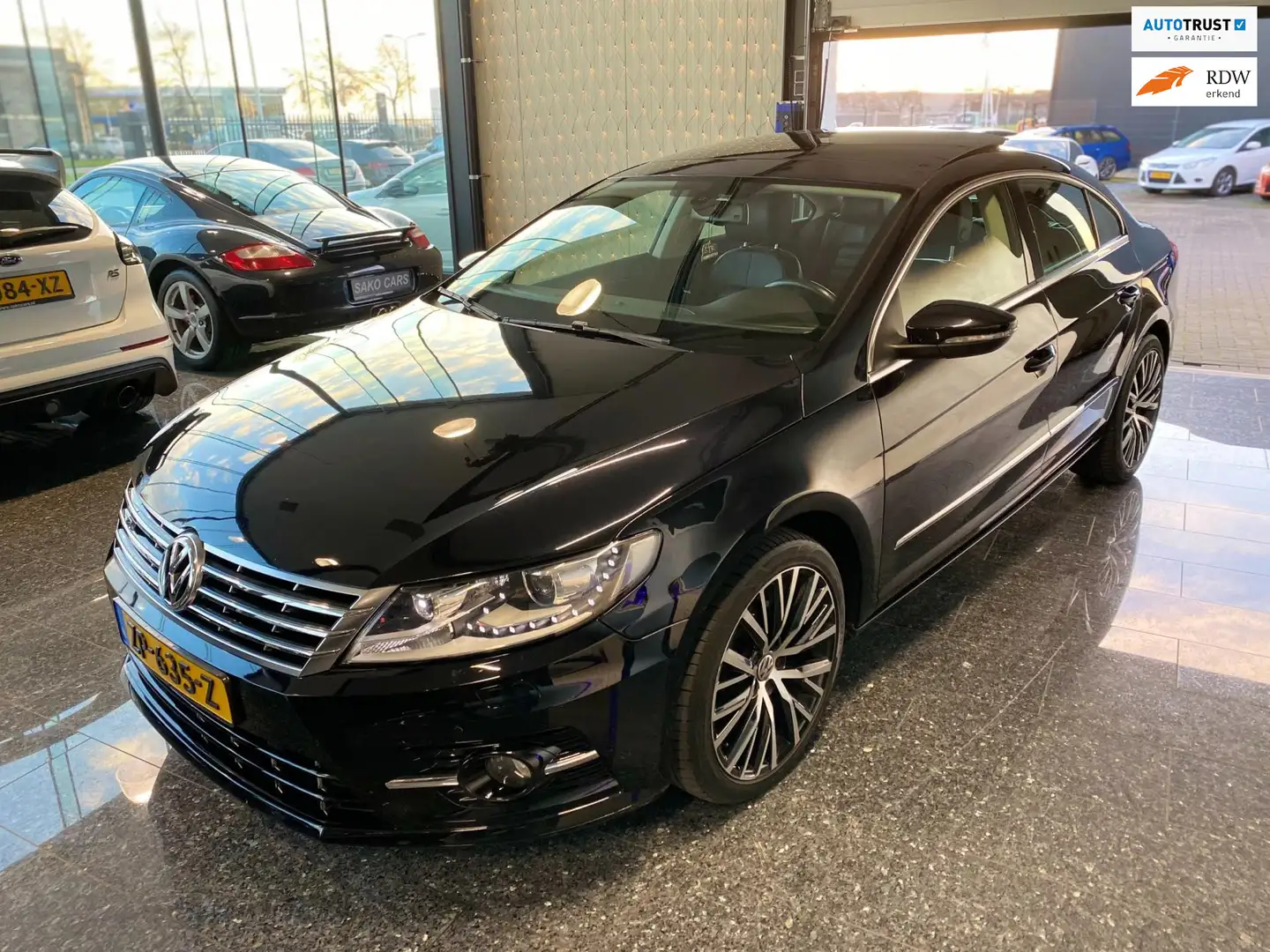 Volkswagen CC 3.6 V6 4Motion 300PK DSG Vol opties Pano Fekete - 1