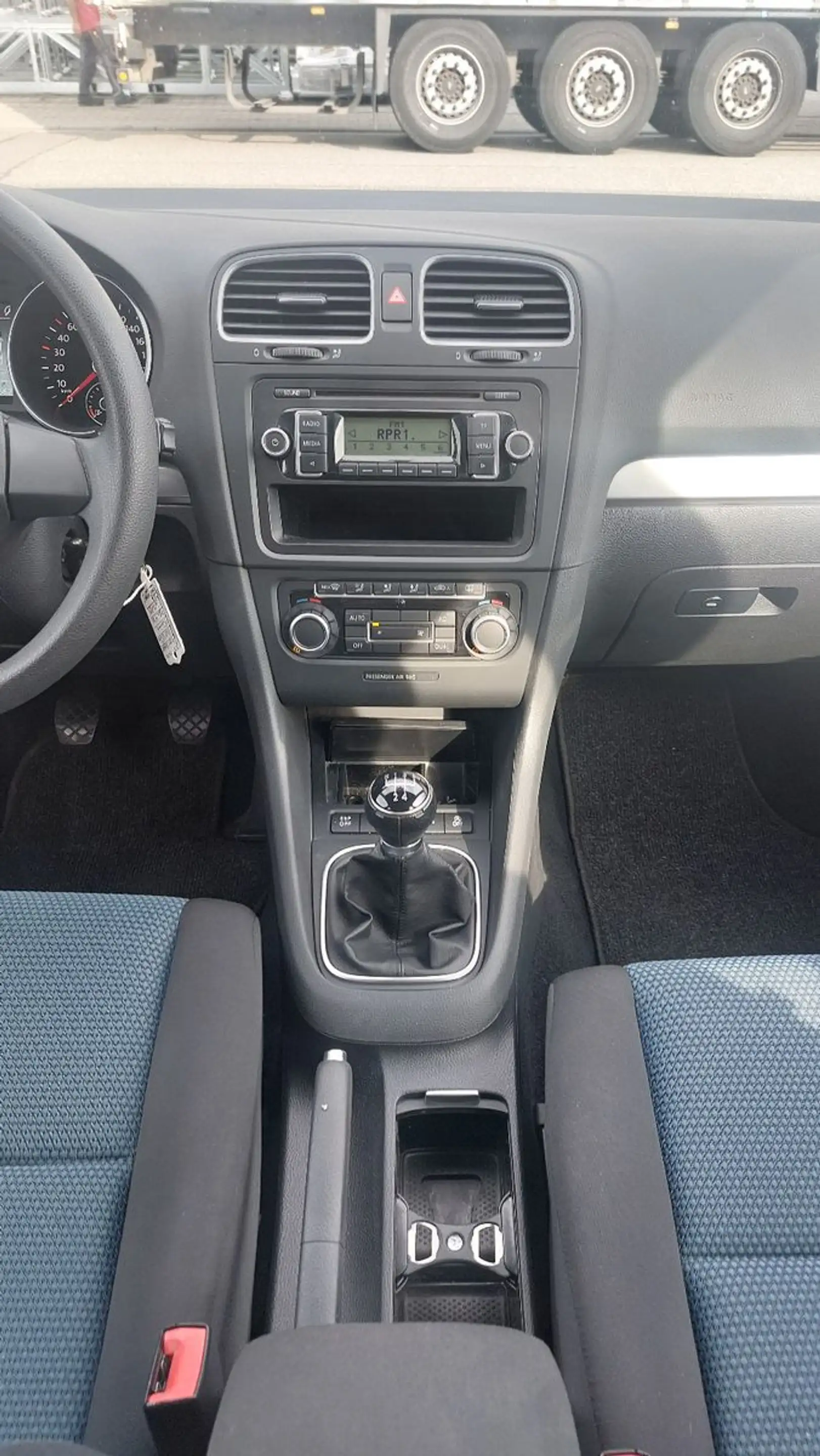 Volkswagen Golf VI Trendline BlueMotion/BMT — photo 10