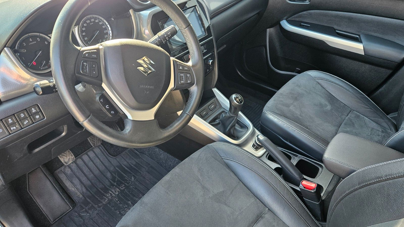 Suzuki Vitara 1.6 Comfort+ 4x4 — photo 8