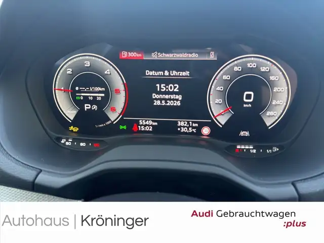 Audi Q2 view 12