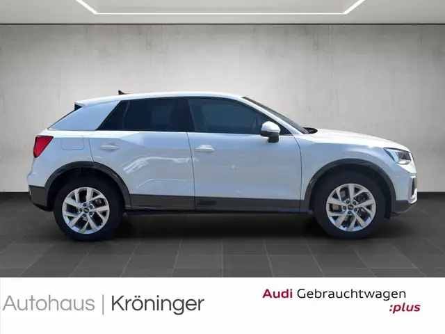 Audi Q2 view 4