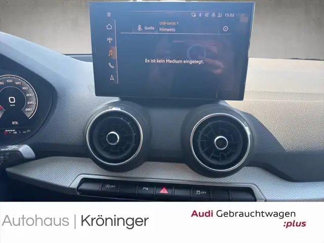 Audi Q2 view 15