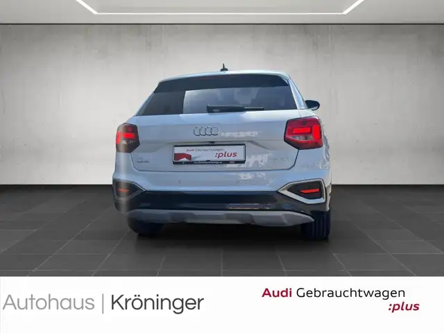 Audi Q2 view 6