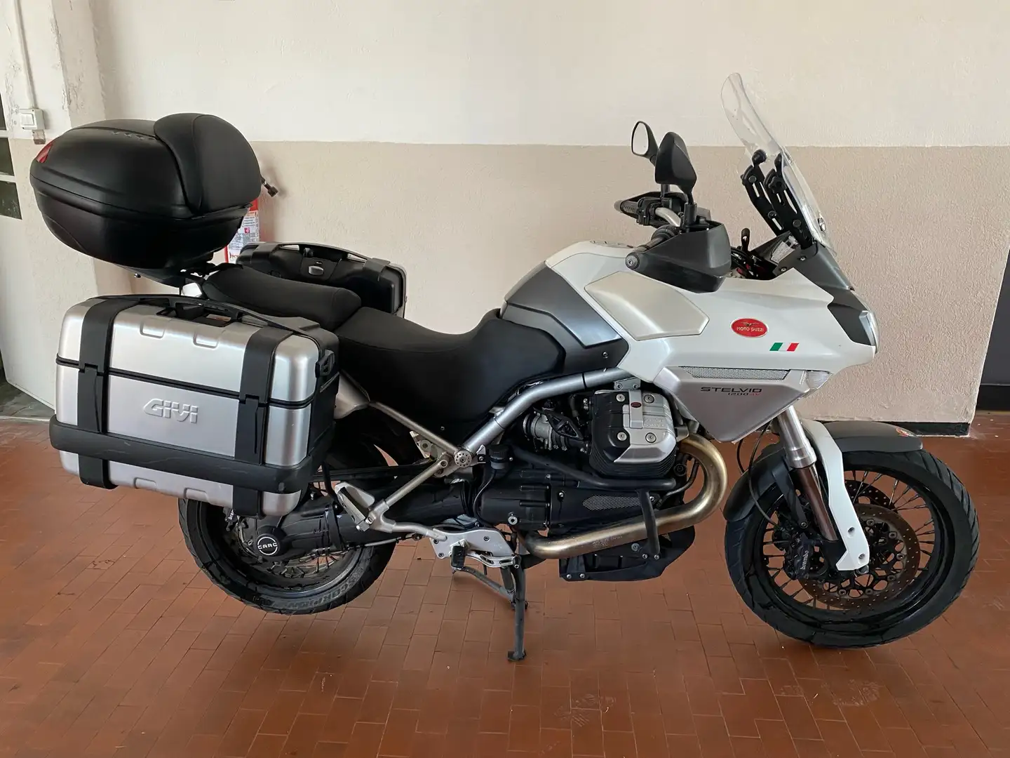 Moto Guzzi Stelvio 1200 1200 4V abs - 2