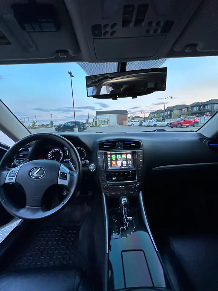 Lexus IS снимка Lexus IS