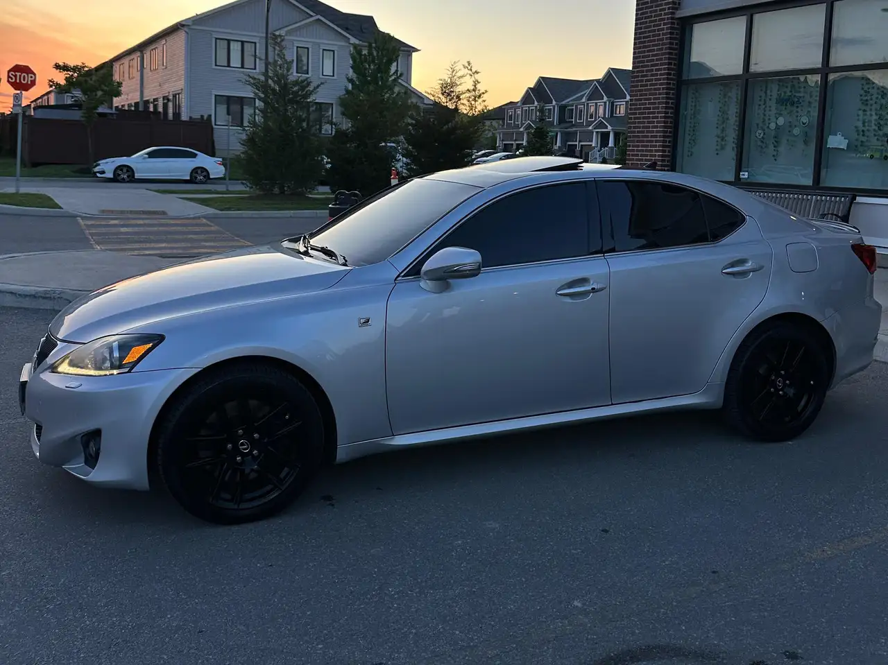 Lexus IS снимка Lexus IS
