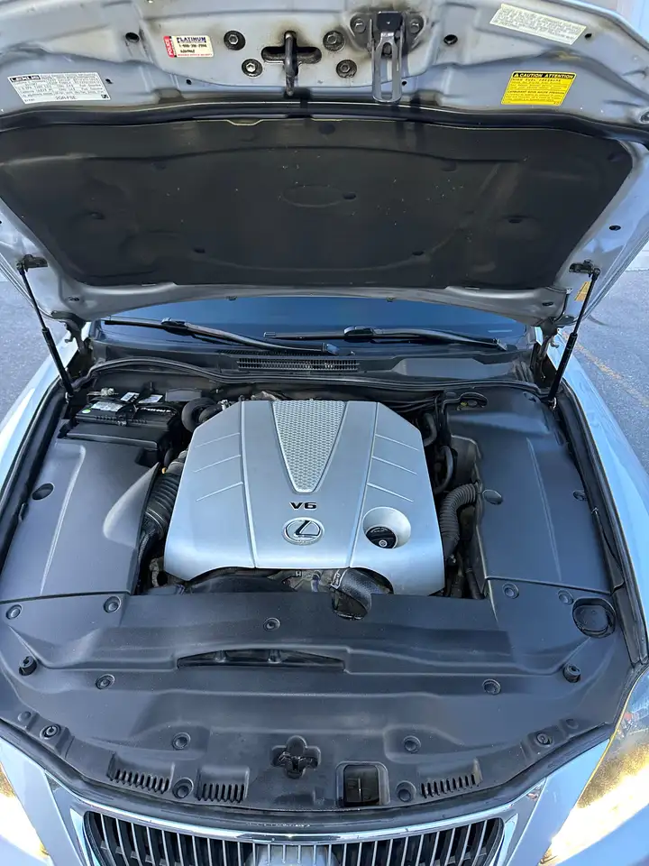 Lexus IS снимка Lexus IS