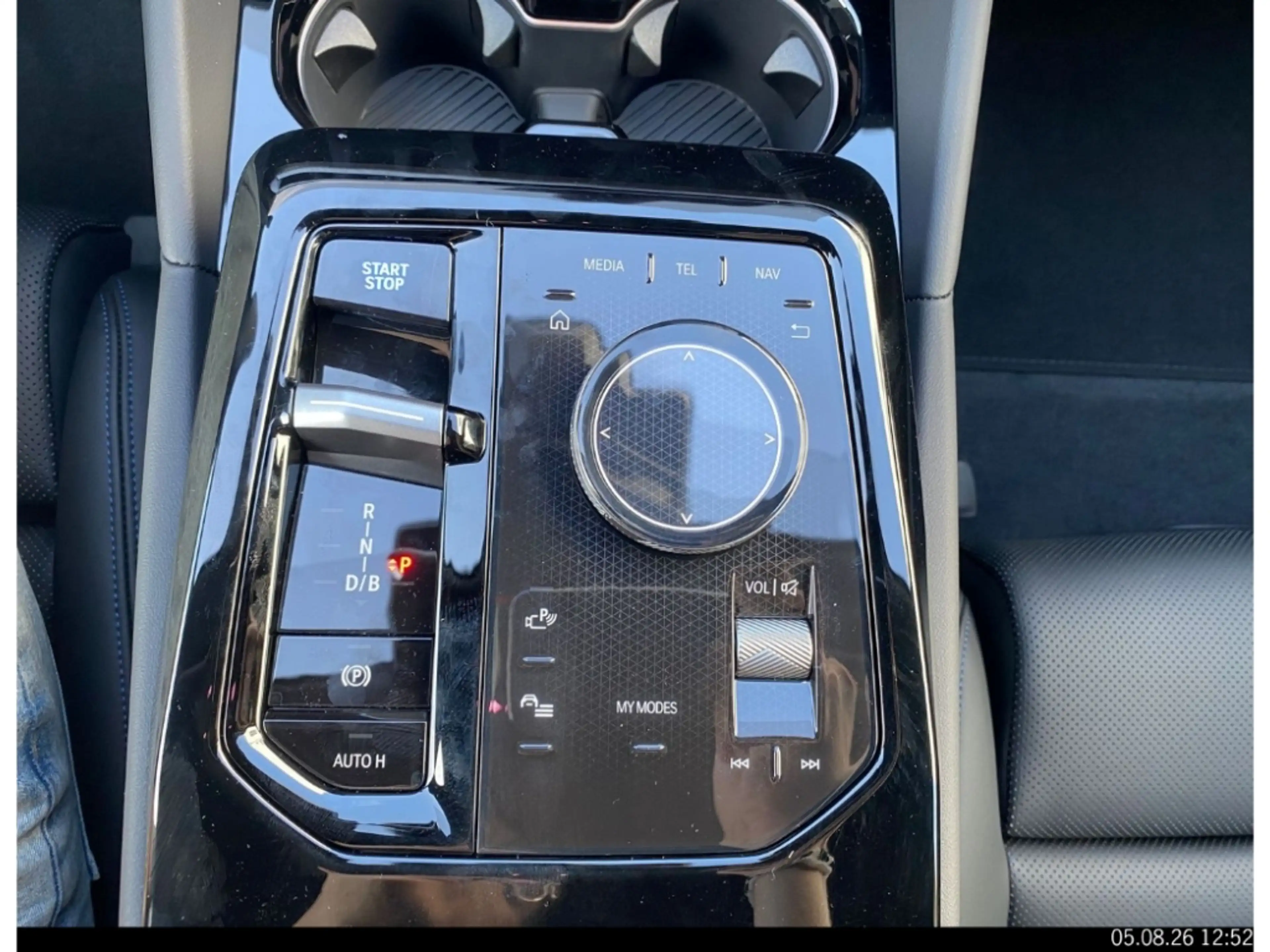 BMW i5 eDrive40 Touring Sportpaket Navi Digitales Cockpit — photo 12