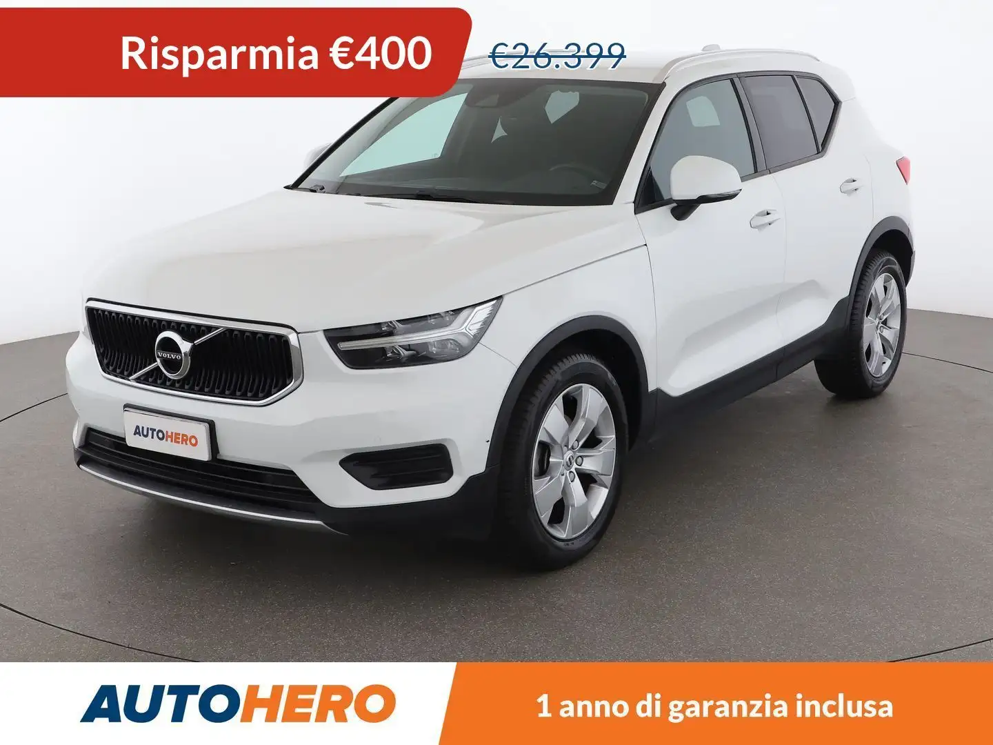 Volvo XC40 2.0 D3 Momentum Pro Geartronic Bianco - 1