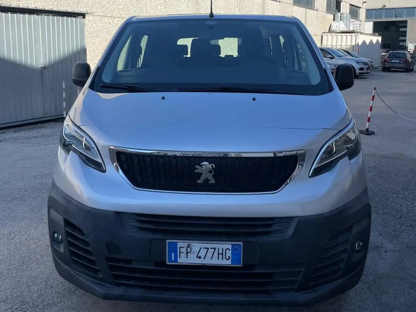 Peugeot Expert BLUE HDI 115 S&S PL-TN COMBI 9 POSTI Grigio - 2