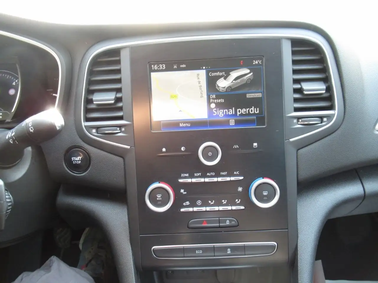 Renault Megane Berline — photo 15
