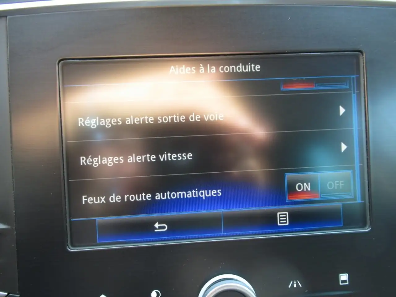 Renault Megane Berline — photo 19