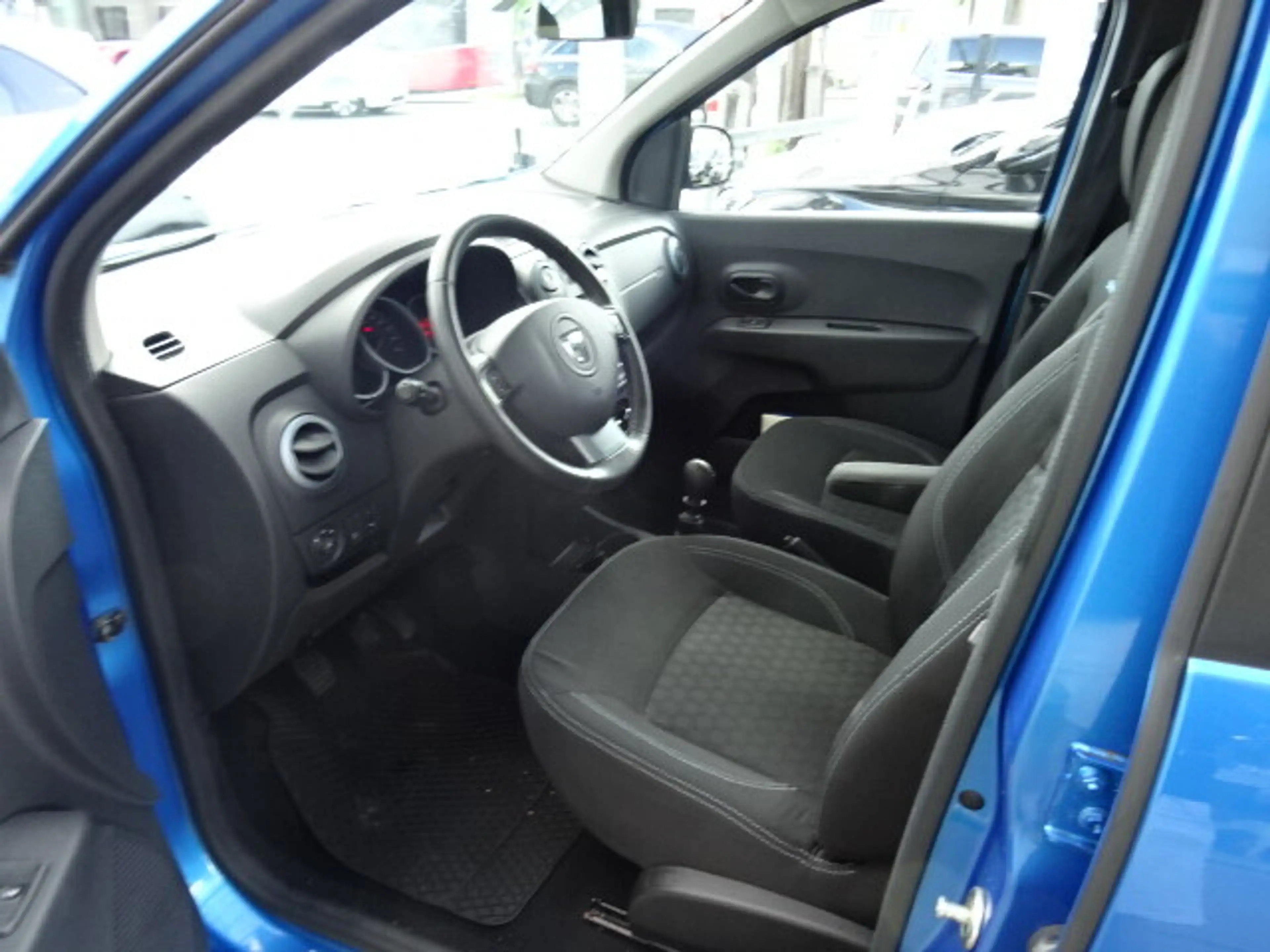 Dacia Lodgy Stepway dCi 110 S&S — photo 11