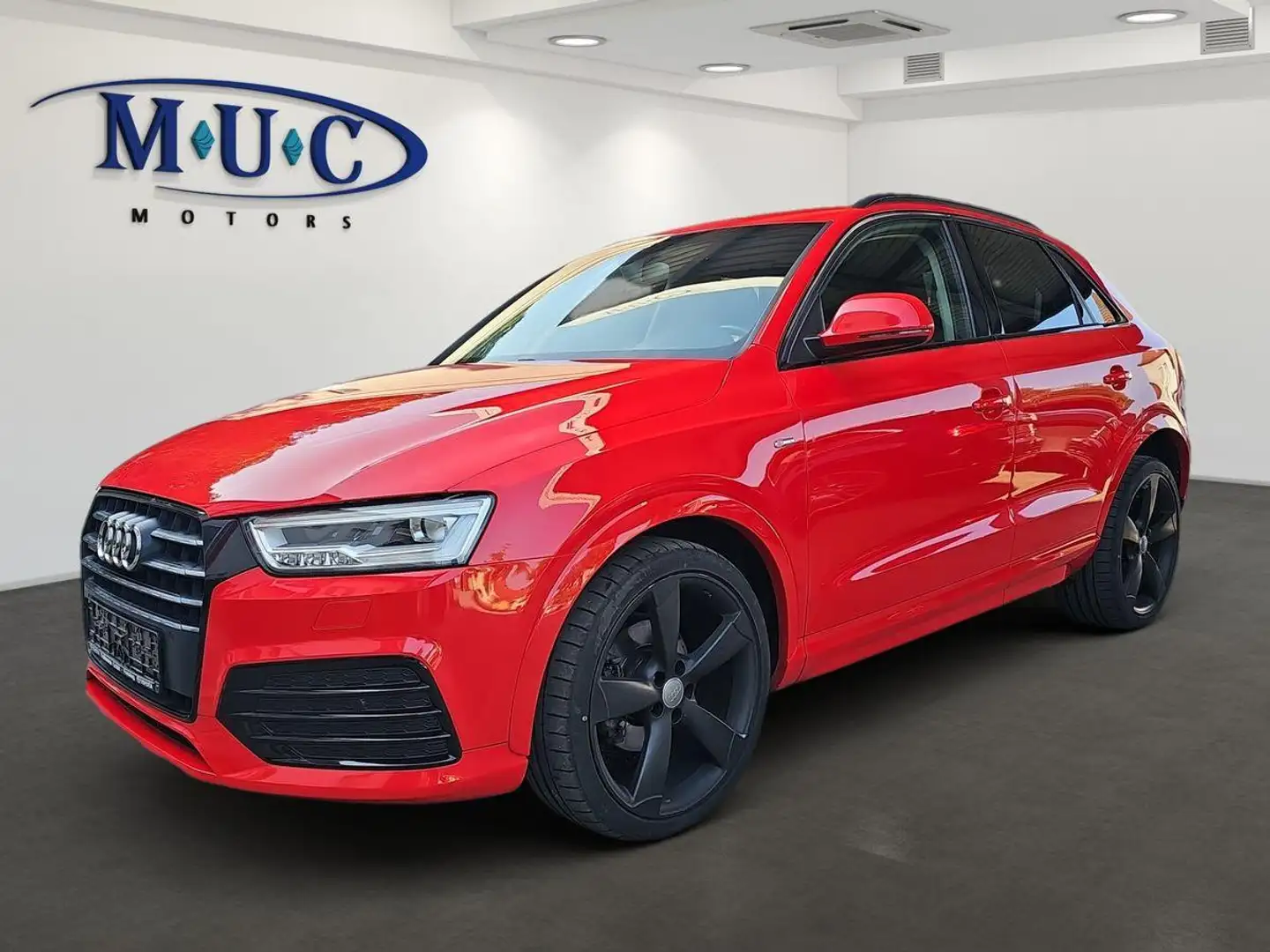 Audi Q3 2.0 TDI quattro Sline Красный - 1