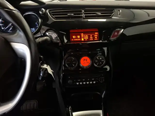 Citroen DS3 view 13