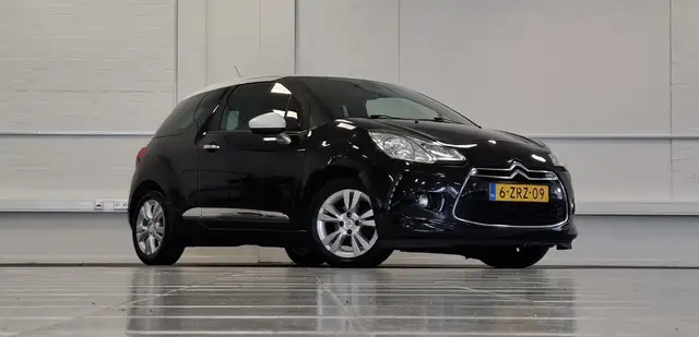 Citroen DS3 view 2