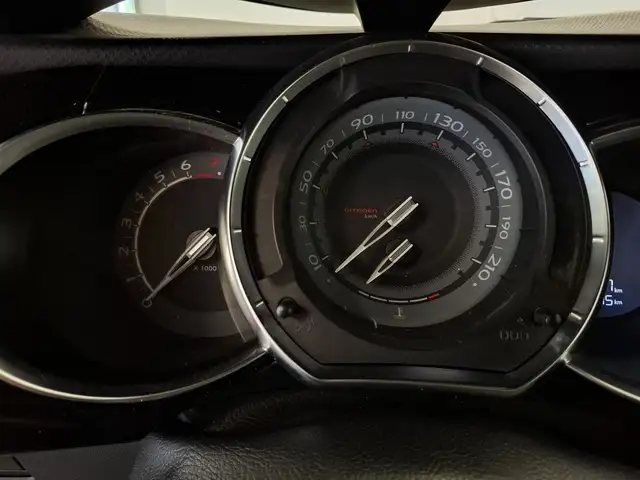 Citroen DS3 view 14