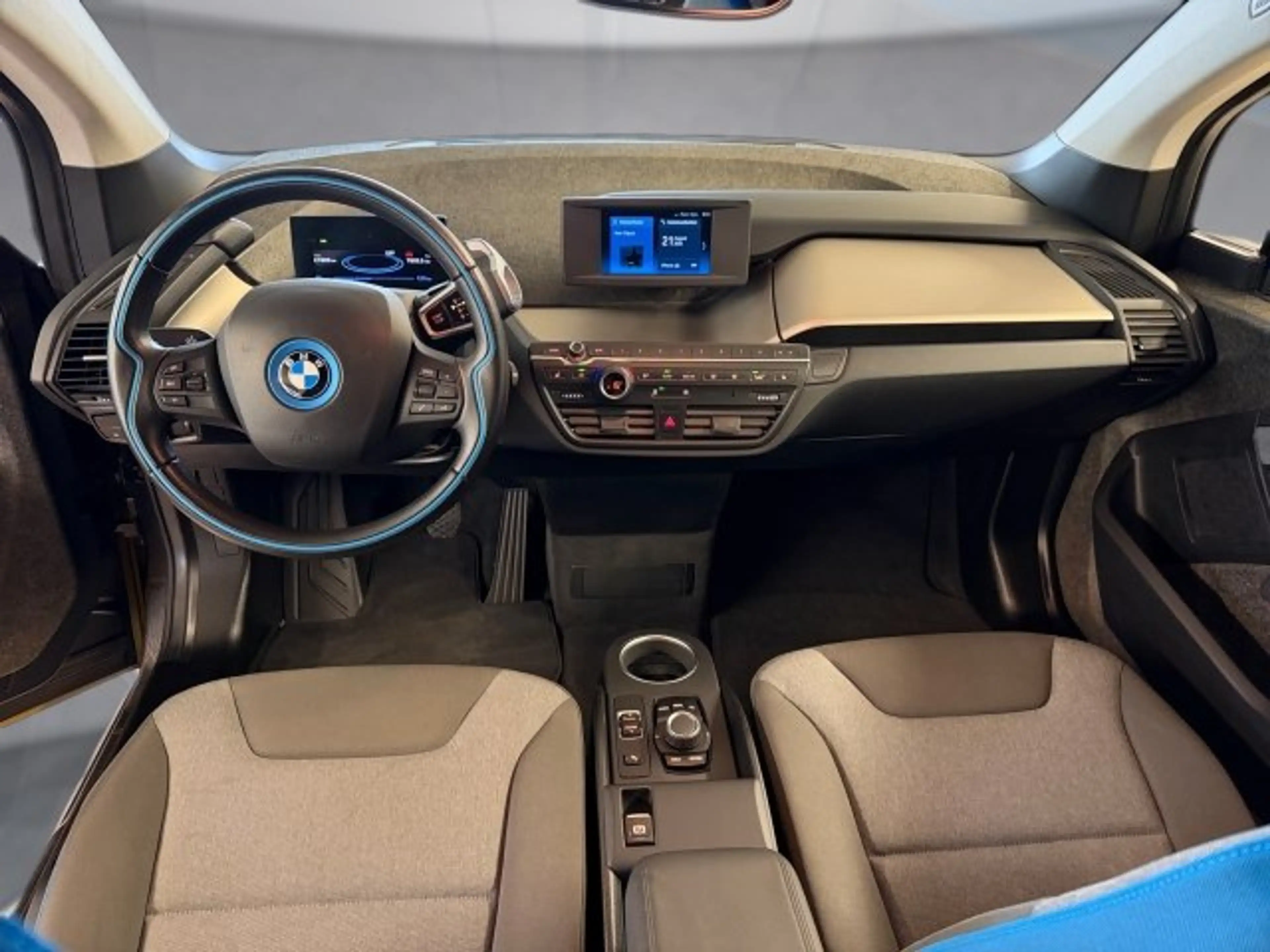 BMW i3 eDrive BEV i01 IB1 — photo 9