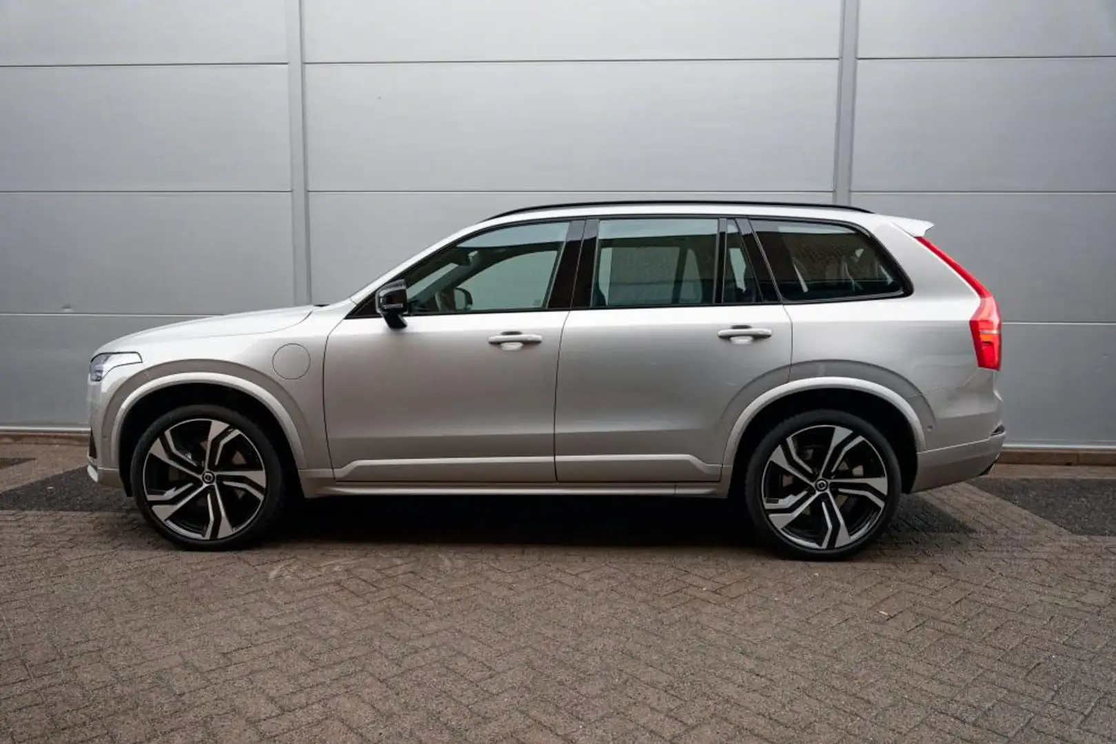 Volvo XC90 2.0 T8 Recharge AWD R-Design Full Option, Luchtver Argento - 2