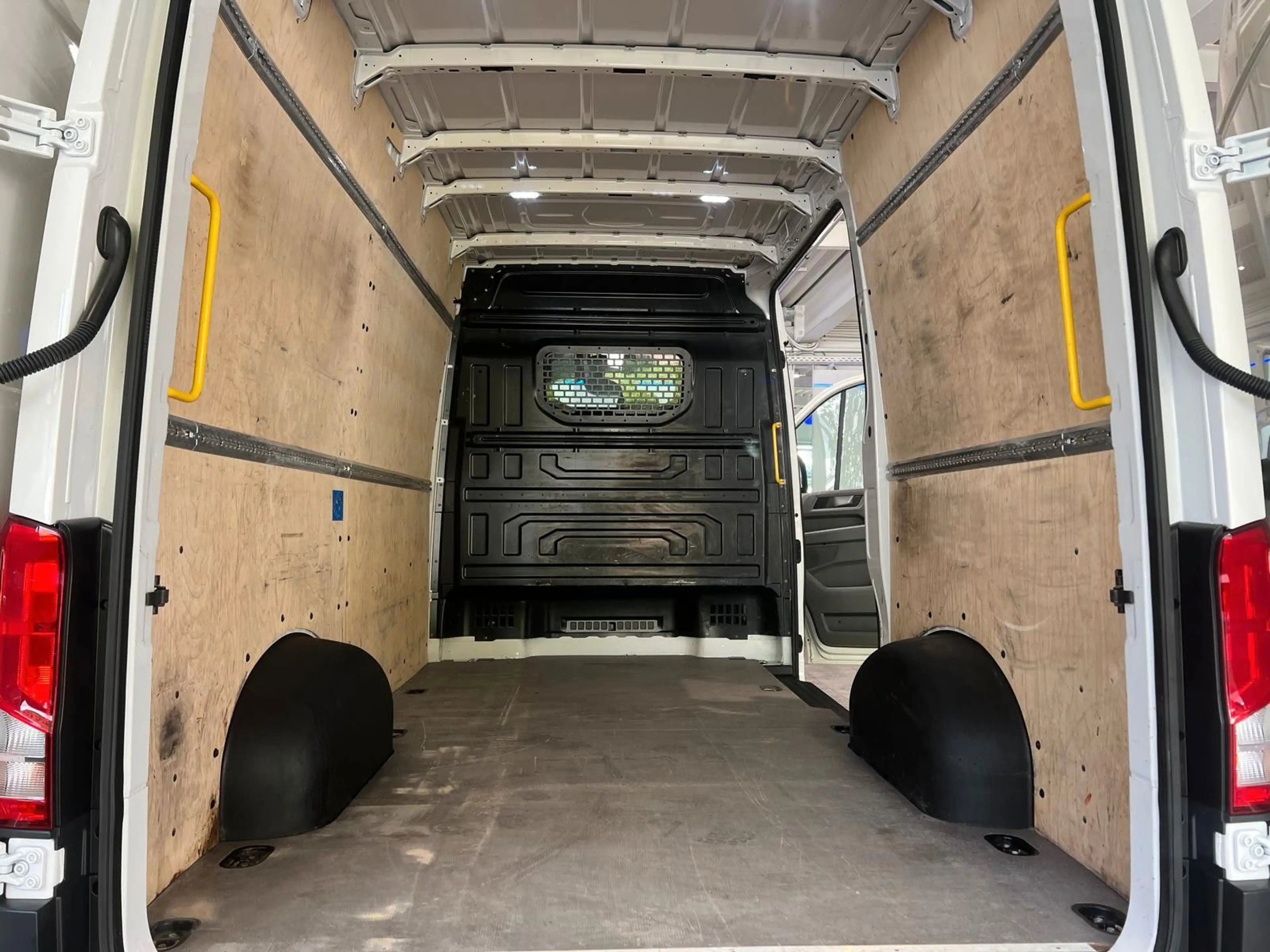 Volkswagen Crafter TDI Hoch+Lang*L2-H2*Garantie*AHK*Klima* — photo 12