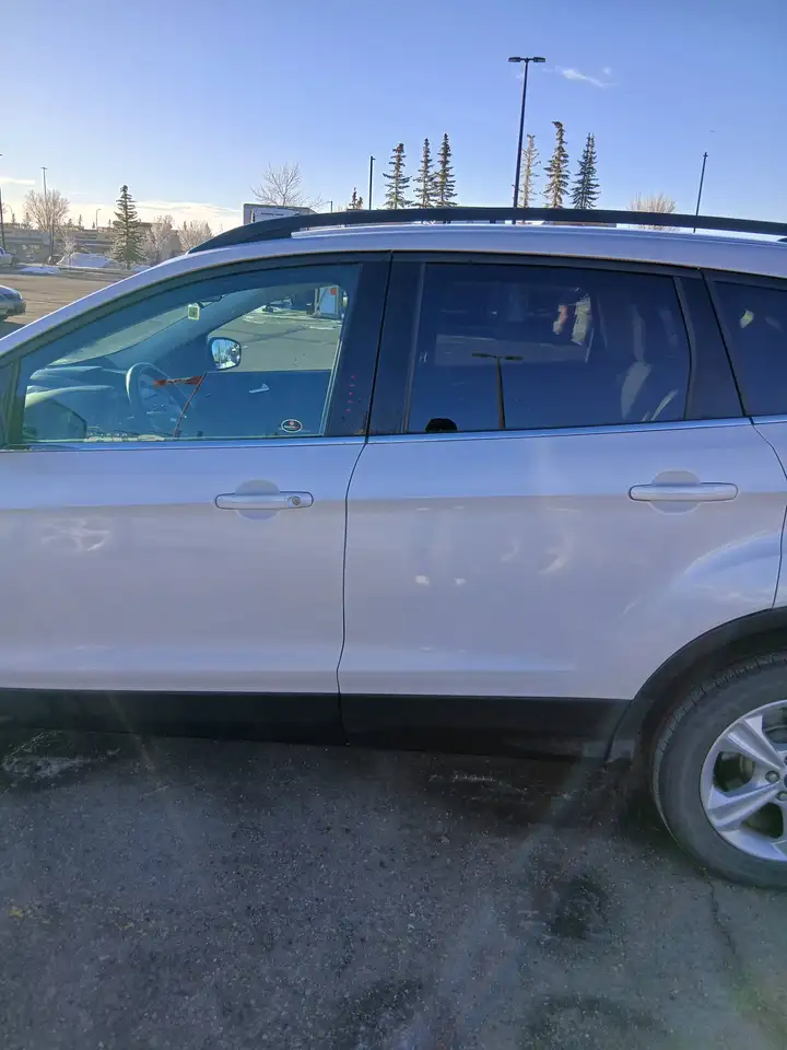 Ford Escape снимка Ford Escape
