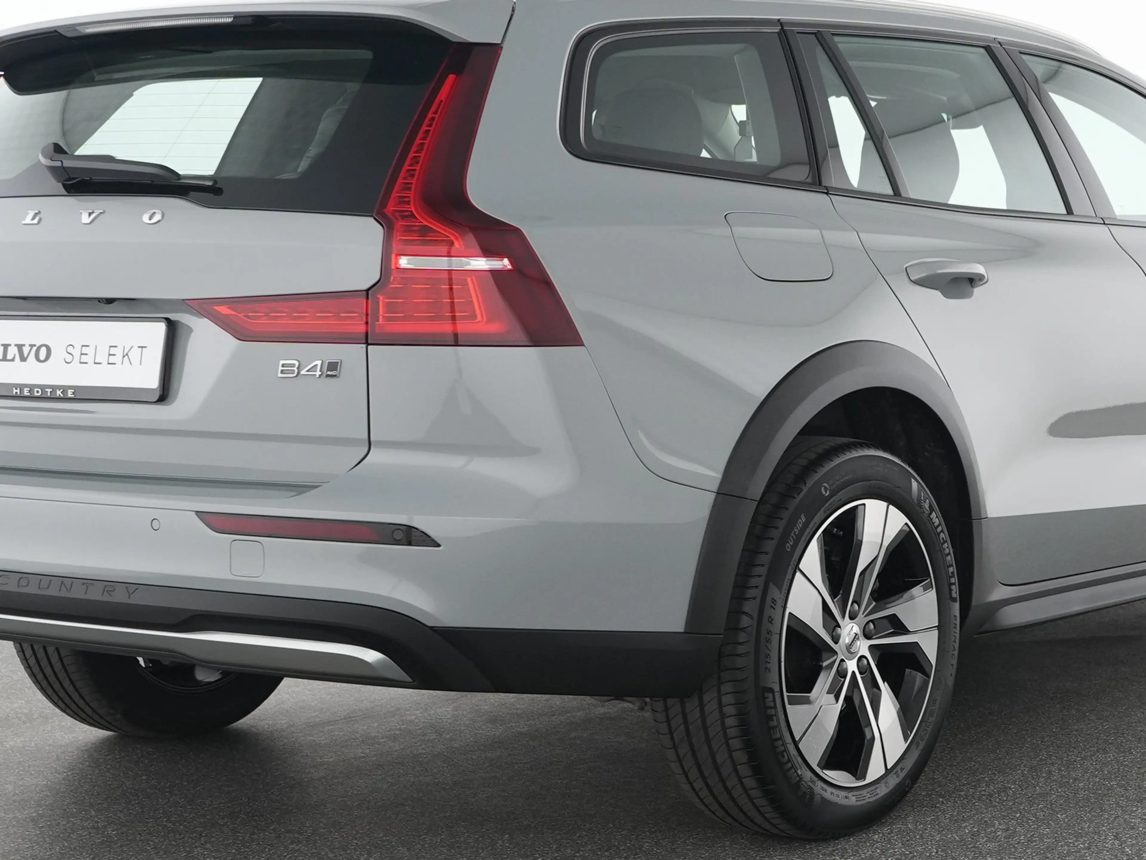 Volvo V60 Cross Country B4 AWD Plus ACC*H&K-SOUND — photo 9