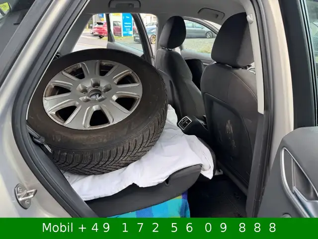 Audi Q3 view 8
