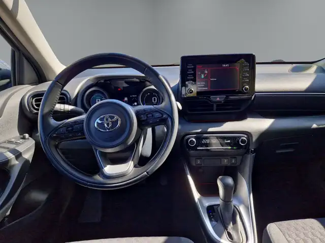 Toyota Yaris view 13