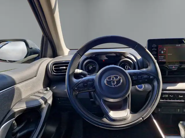 Toyota Yaris view 14