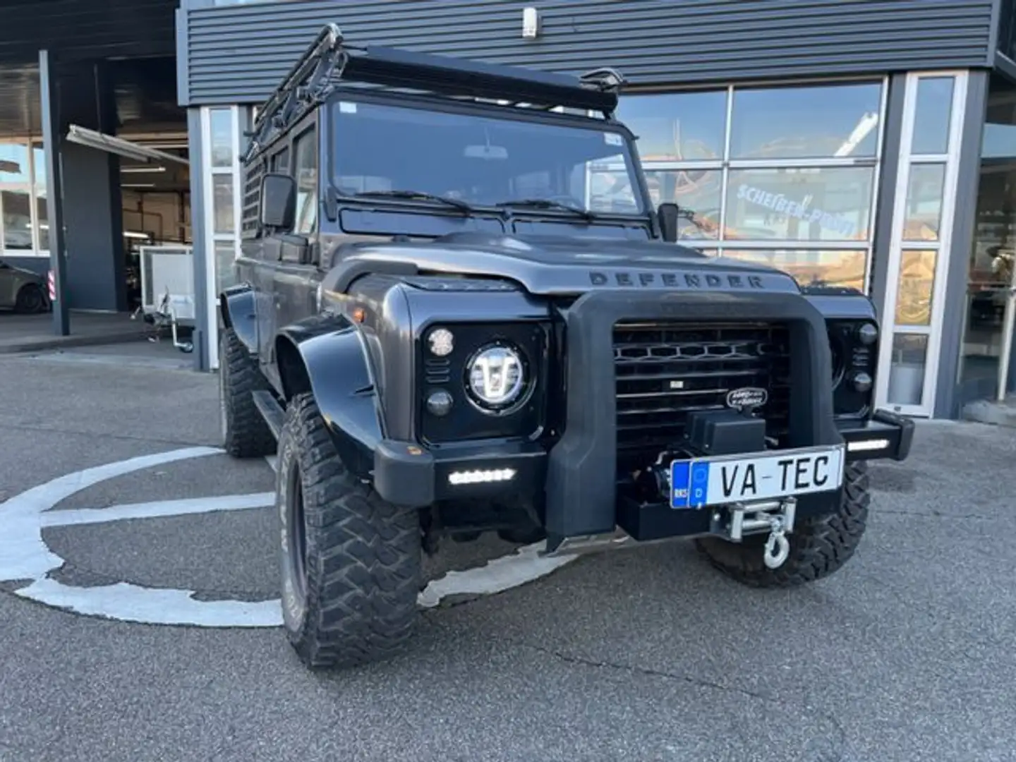 Land Rover Defender Rover  110 S/W Land Gri - 2