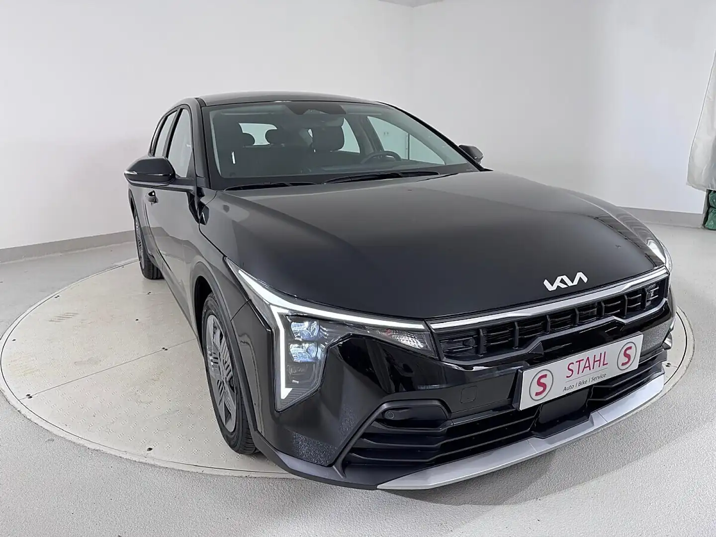 Kia K4 HB/Titan/1.0 TGDI/MT6/115/P1/MY26| Schwarz - 2