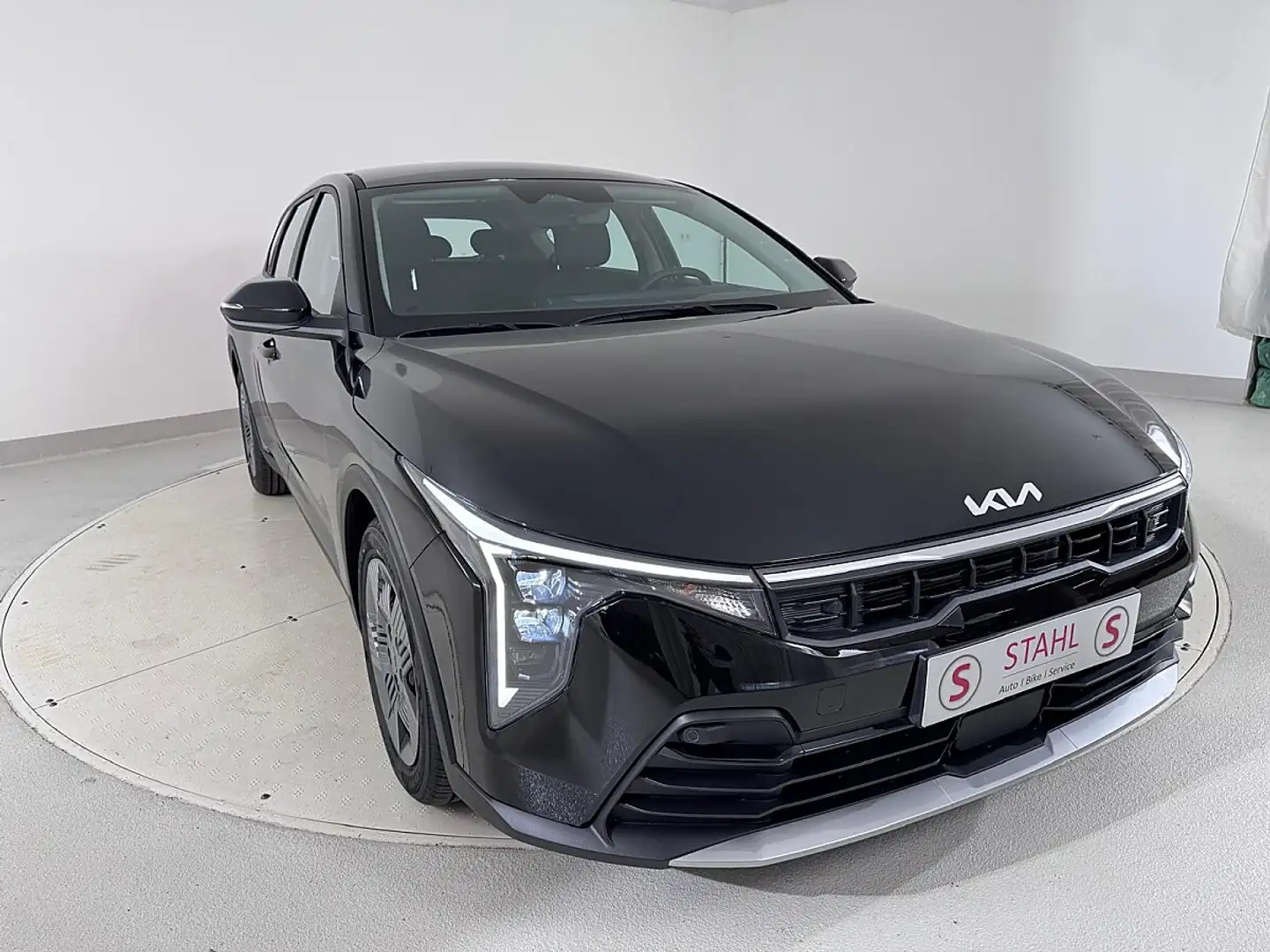 Kia K4 HB/Titan/1.0 TGDI/MT6/115/P1/MY26| Schwarz - 2