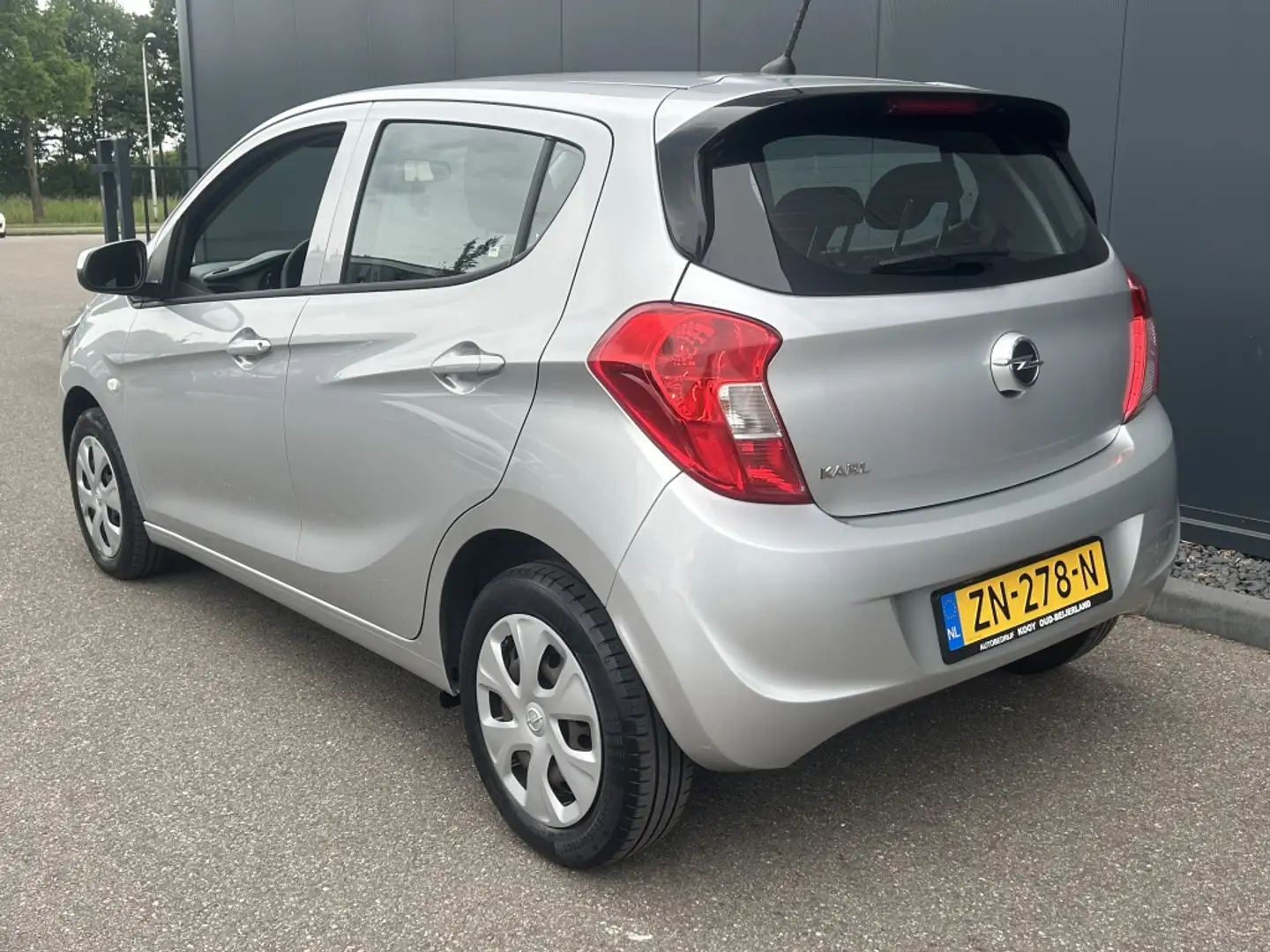 Opel Karl 1.0 120 Jaar Edition Grijs - 2