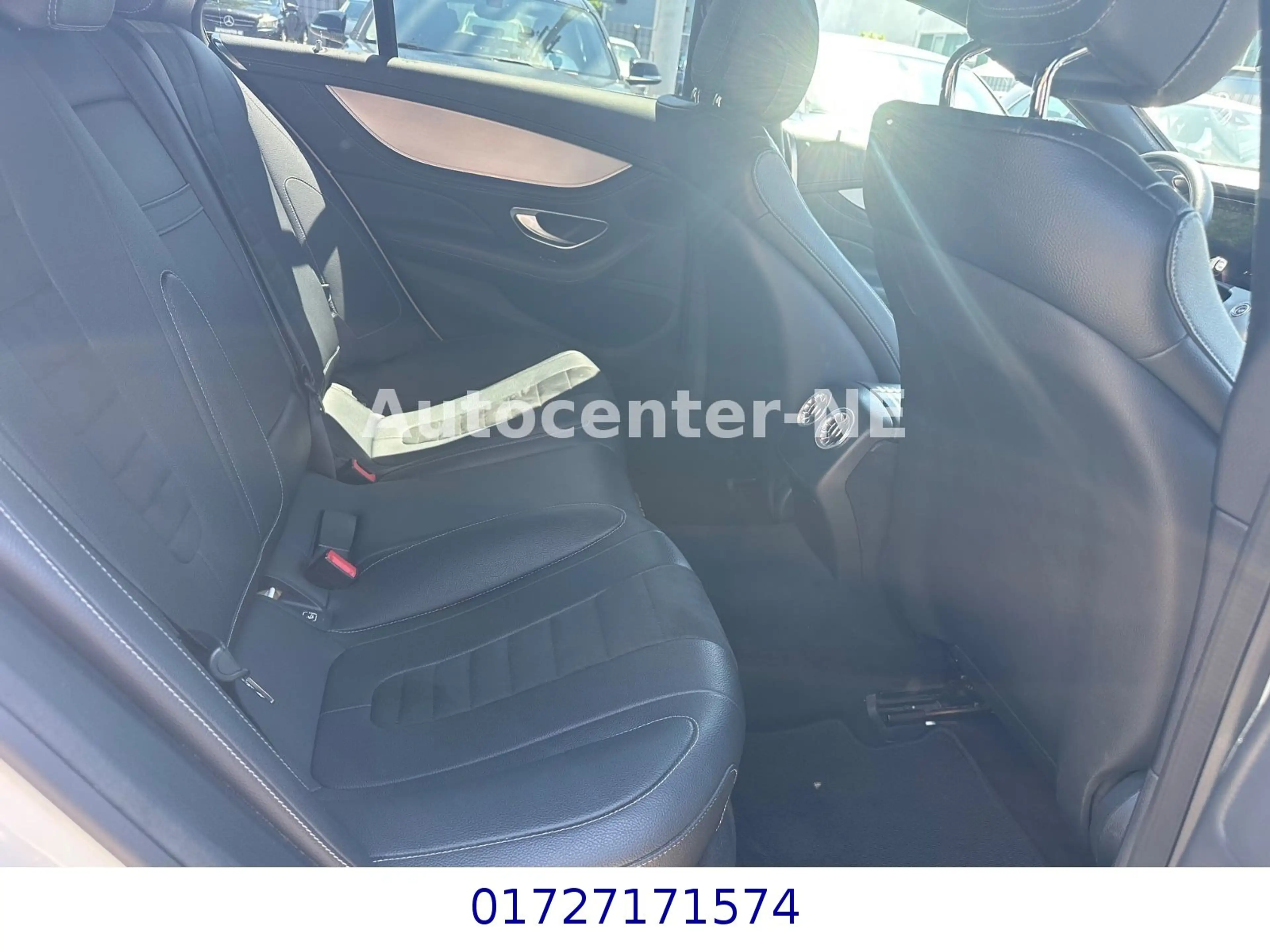 Mercedes-Benz CLS 300 d/AMG-Line/Navi/Leder/Kamara/ESSD/Top — photo 10