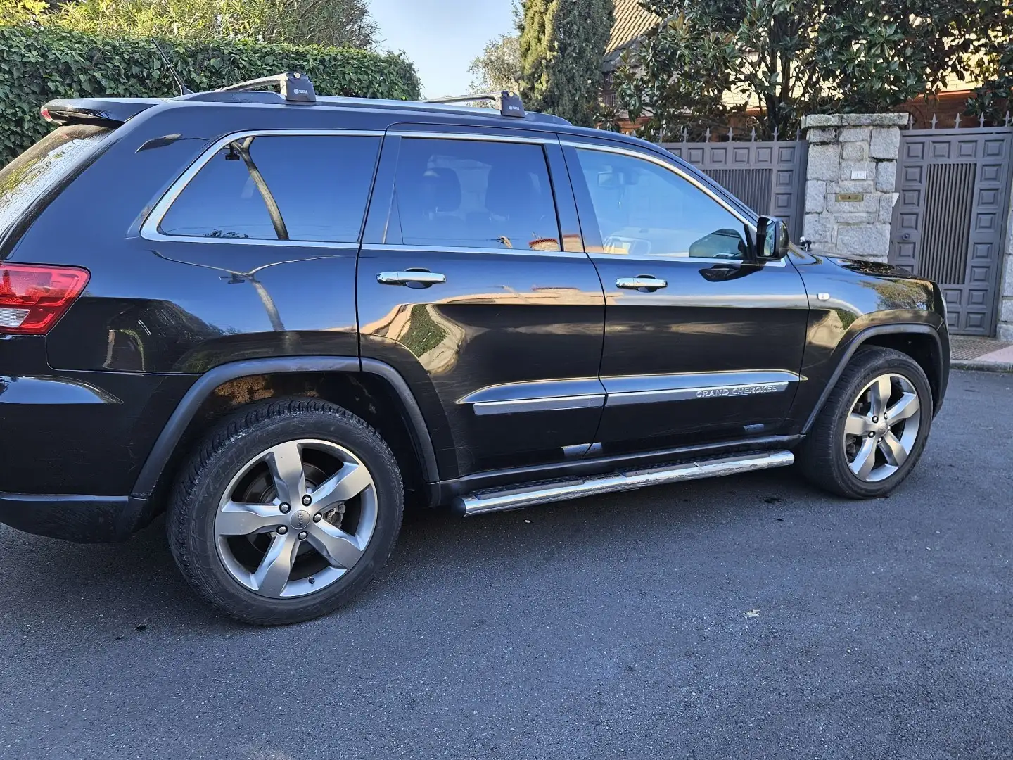 Jeep Grand Cherokee 3.0CRD Overland 241 Aut. Negro - 1