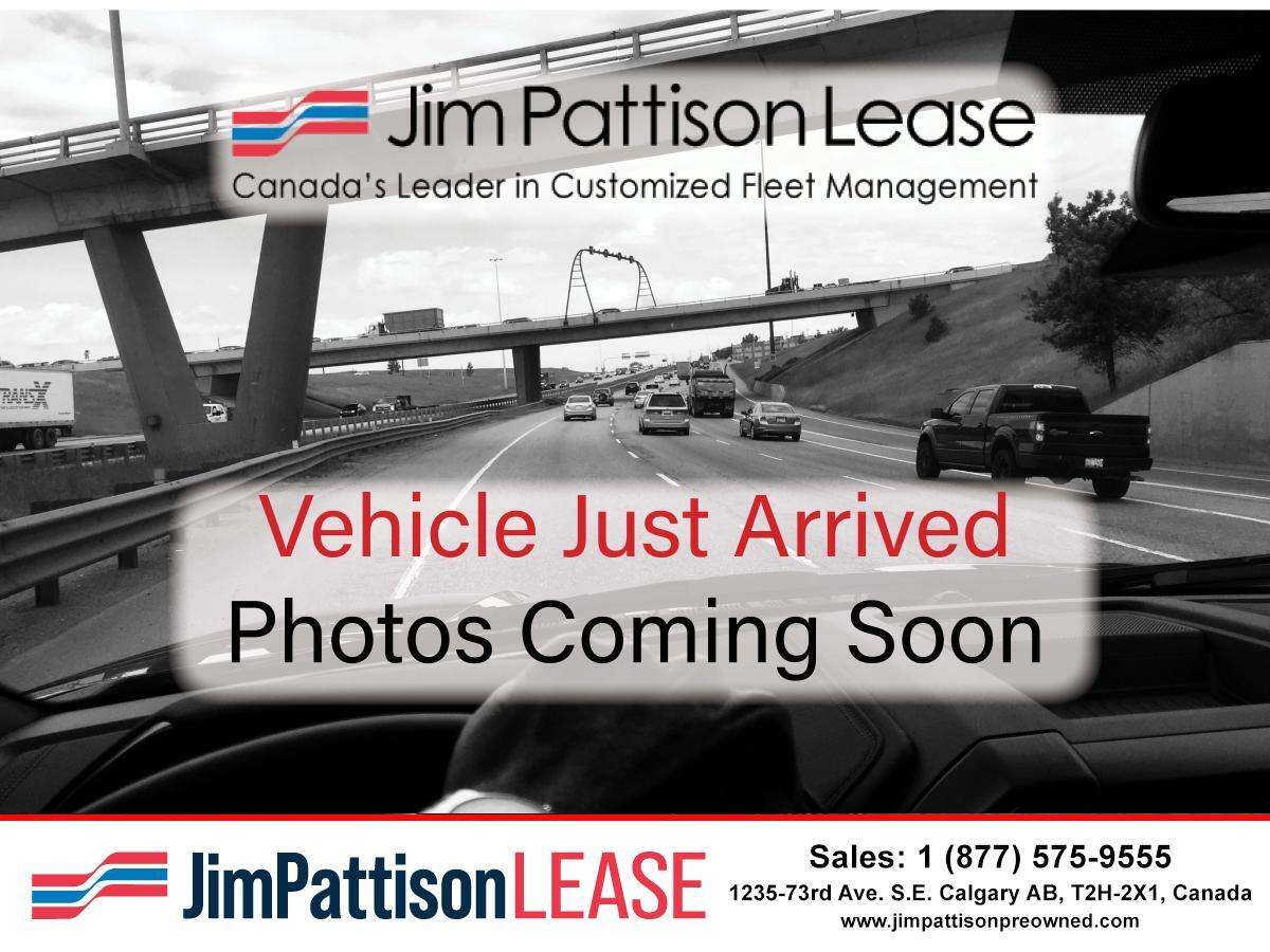 2026 Toyota RAV4 XLE AWD w/ Panoramic Roof