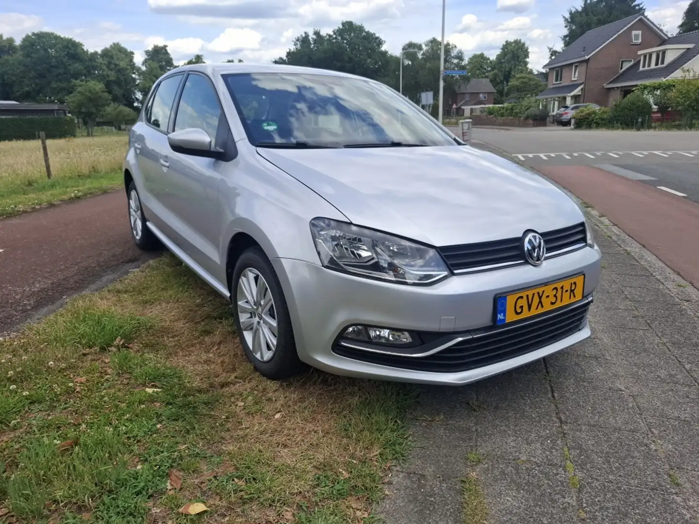 Volkswagen Polo 1.2 TSI Comfortline Grijs - 2