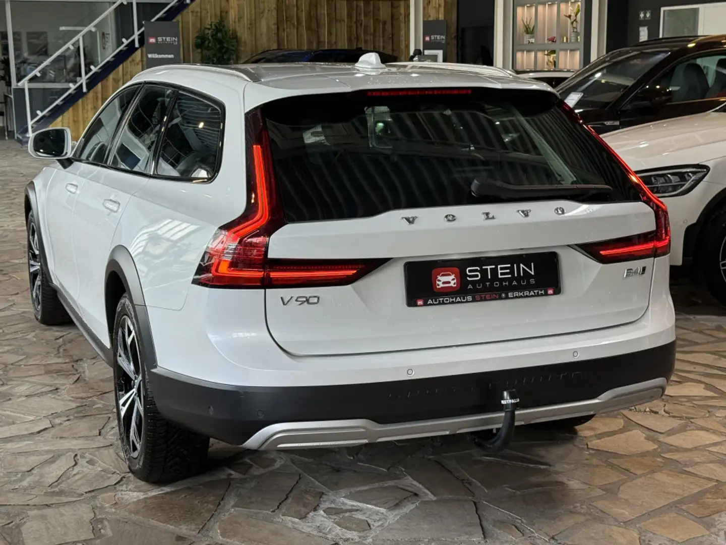 Volvo V90 Cross Country Pro AWD AHK 360 Memory ACC Wit - 2