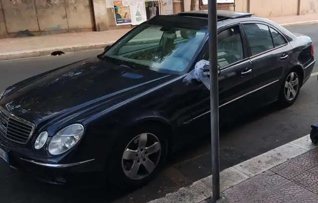 Mercedes-Benz 320 automatico strafull interni in pelle tetto panoramico ecc...