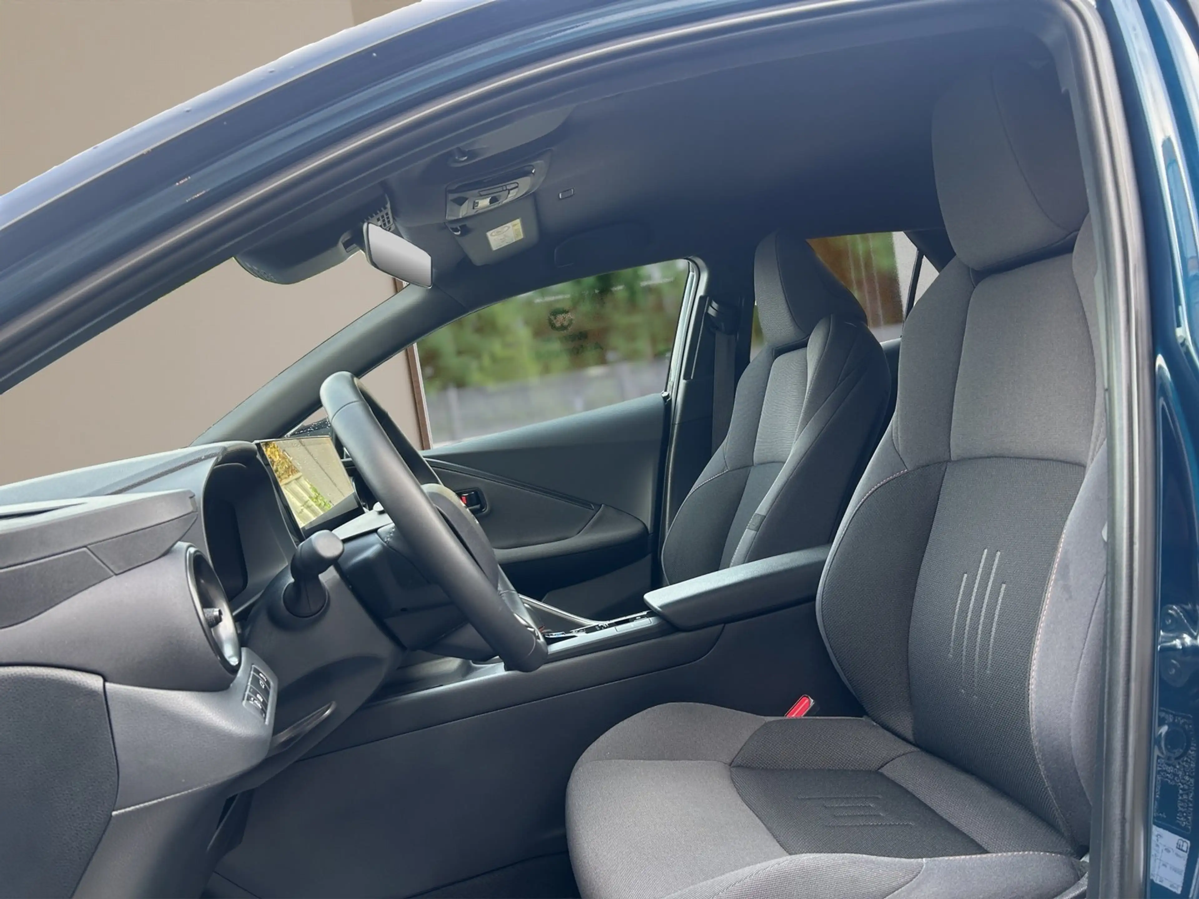 Toyota C-HR 2.0 Hybrid Team Deu.~AHK~Navi~SHZ~ — photo 9