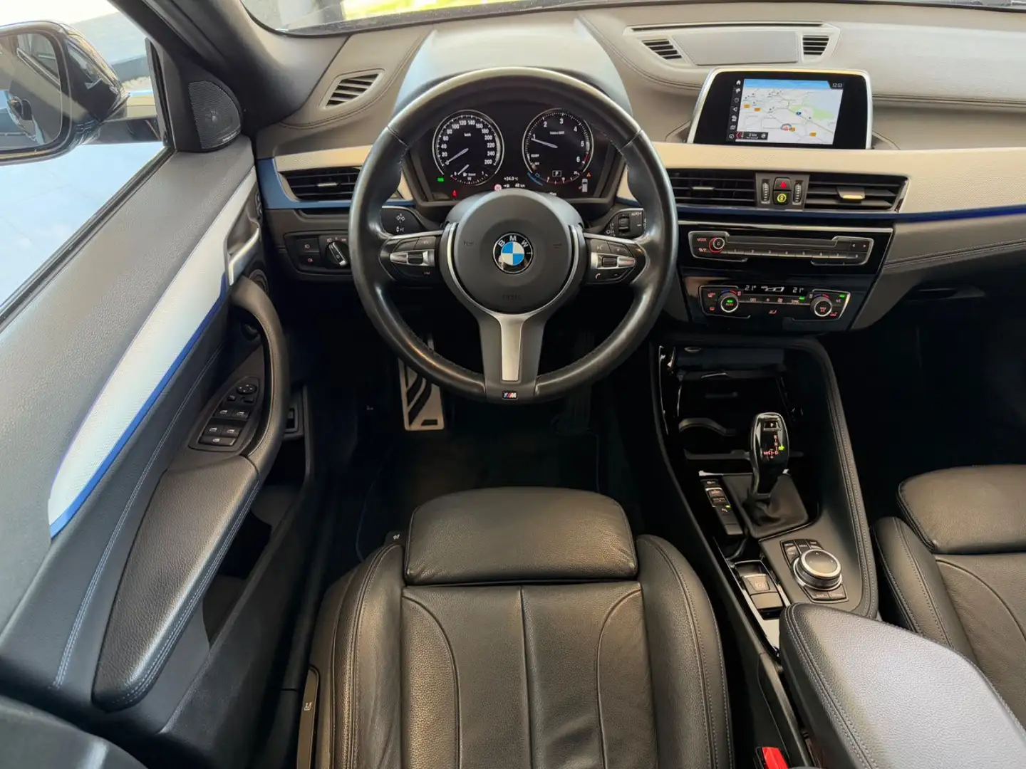 BMW X2 sDrive 18d M Sport Tempomat H&K Klimaauto LED Schwarz - 2