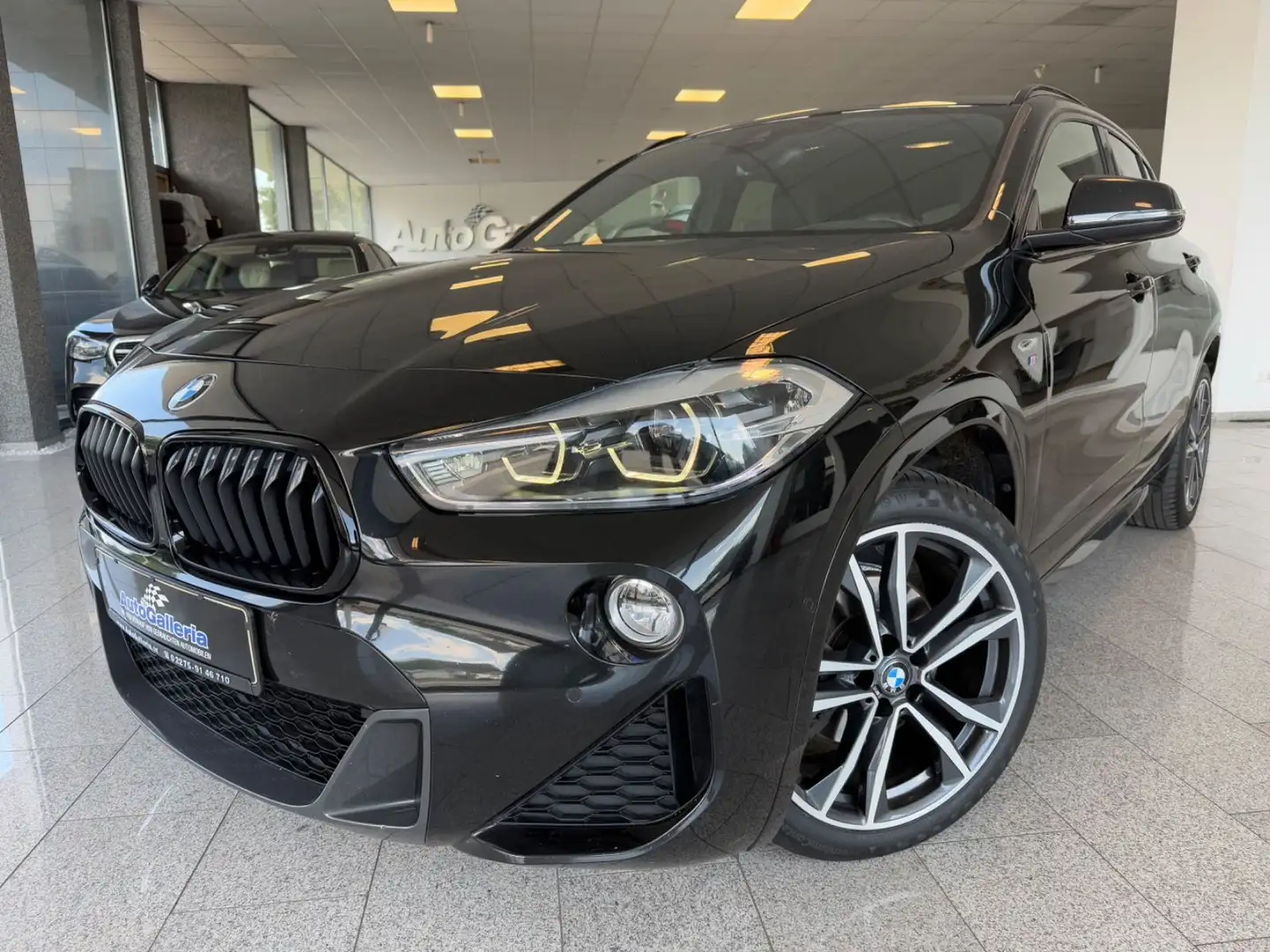 BMW X2 sDrive 18d M Sport Tempomat H&K Klimaauto LED Schwarz - 1
