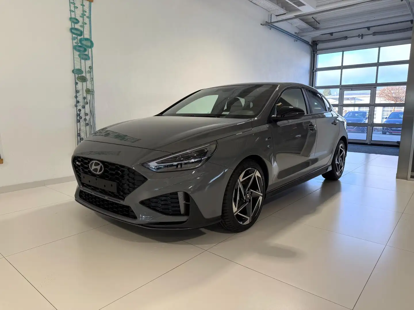 Hyundai i30 N Line 1.5 T-GDI DCT 48V 103 kW (140 PS) Adapti... Grau - 1