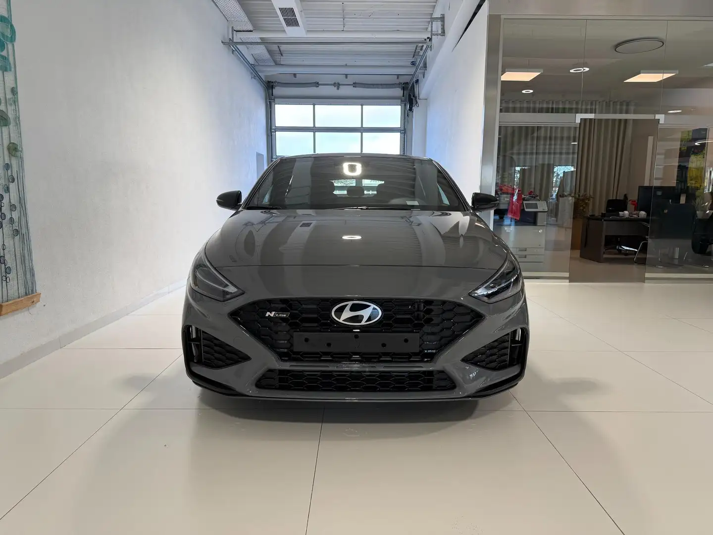 Hyundai i30 N Line 1.5 T-GDI DCT 48V 103 kW (140 PS) Adapti... Grau - 2