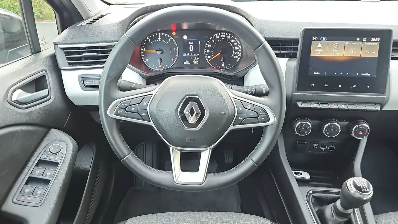 Renault Clio Citadine 5 portes — photo 22